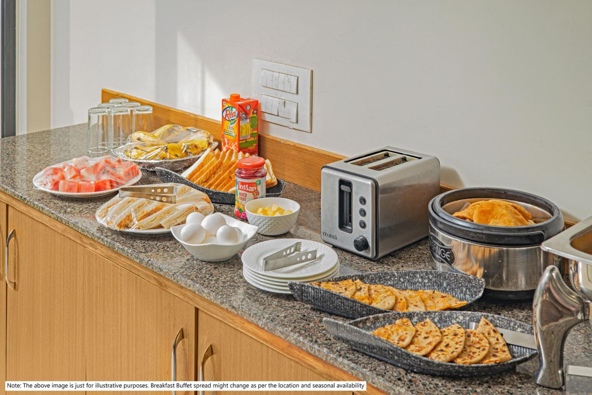 העיר בנגלור Treebo Galaxy Kings Suites, Hebbal מראה חיצוני תמונה